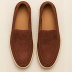 Mocassim Royal Suede AXL: Estilo, Poder e Conforto Absoluto em Cada Passo