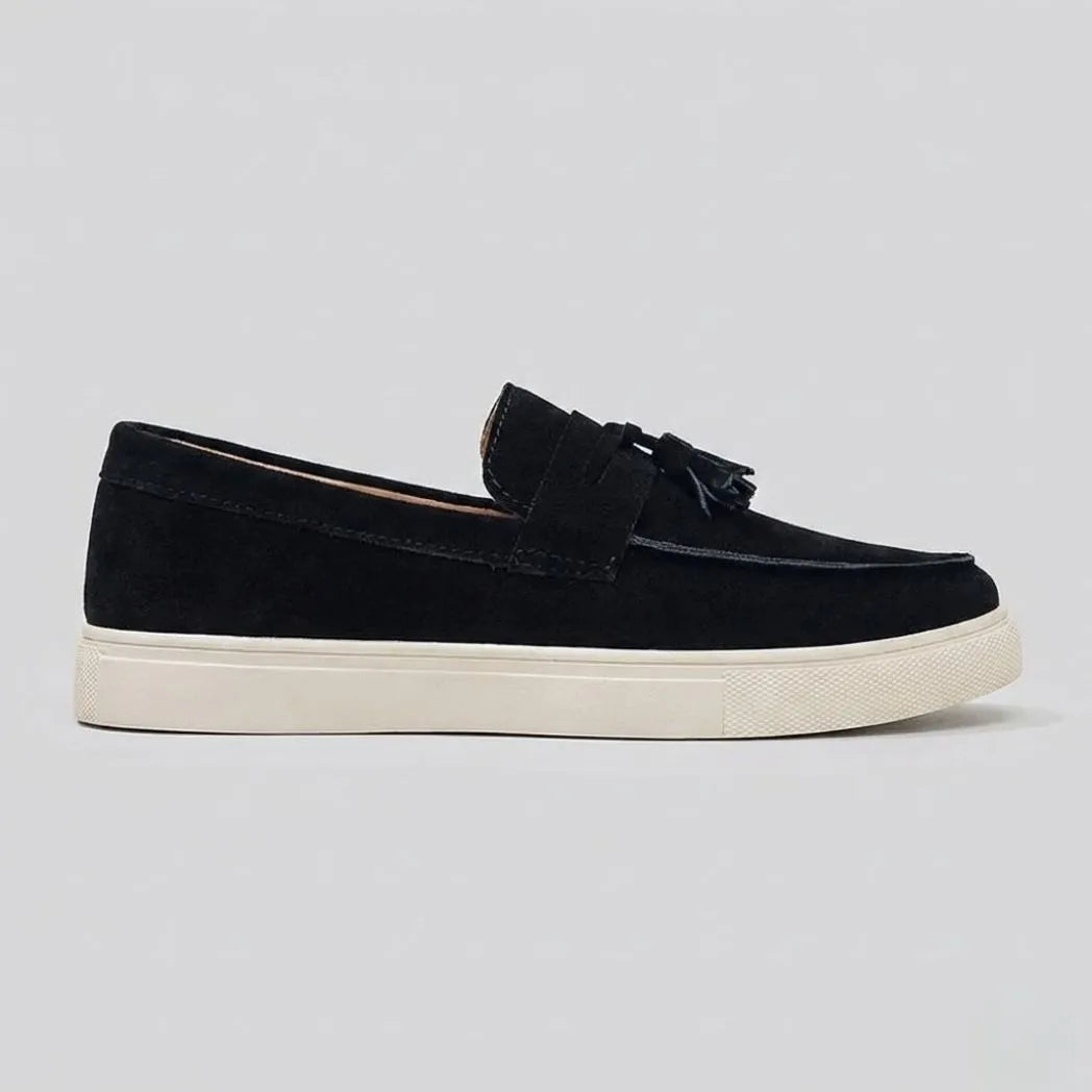 Mocassim Derby de Camurça com Guizos Preto