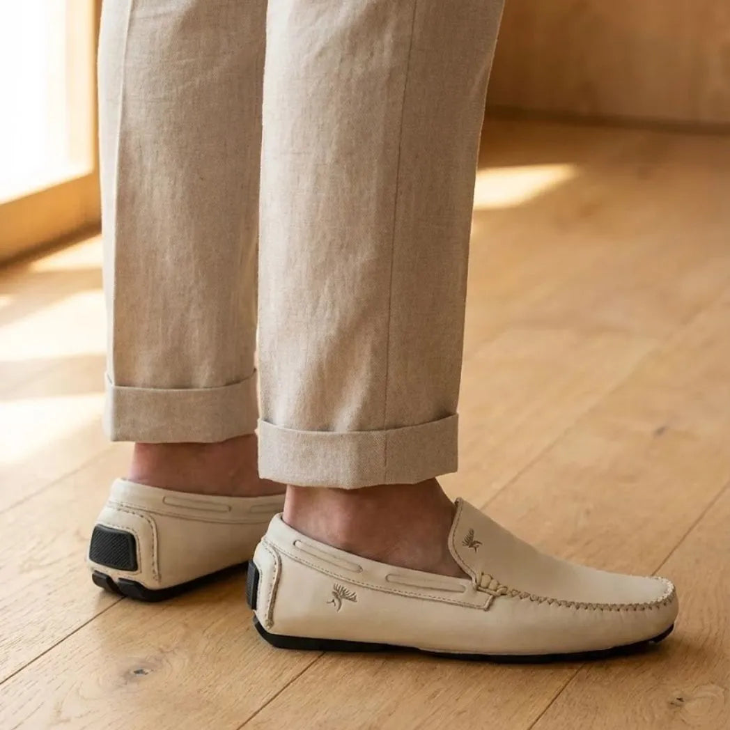 Mocassim Driver Vancouver de Couro Branco