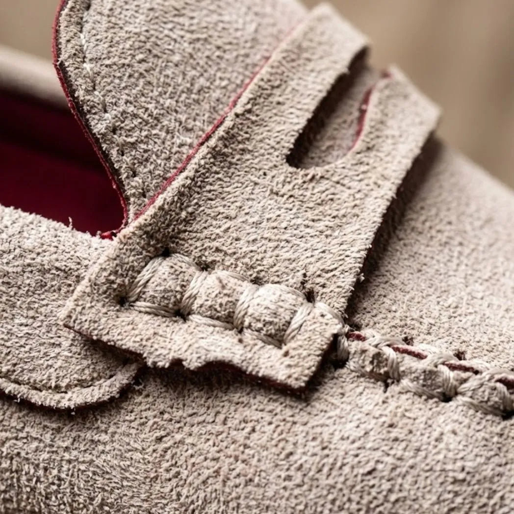Mocassim Driver de Camurça Capri Tobacco Branco