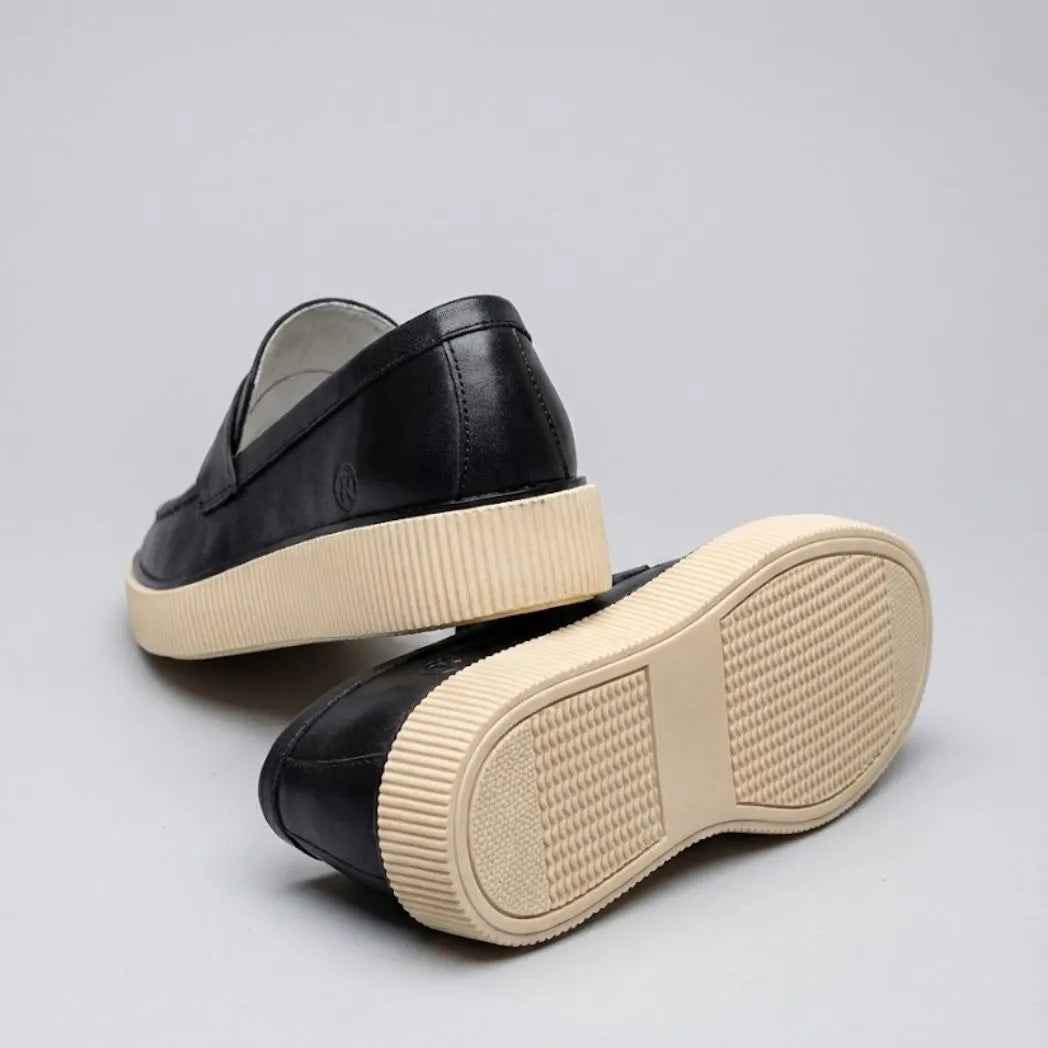 Mocassim Loafer Urban Londres de Couro Preto