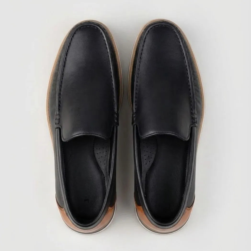 Mocassim Loafer de Couro Contrast Preto