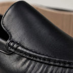 Mocassim Loafer de Couro Contrast Preto
