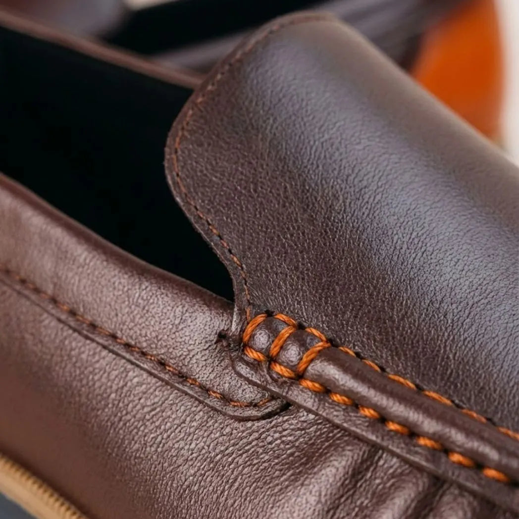 Mocassim Loafer de Couro Contrast Marrom