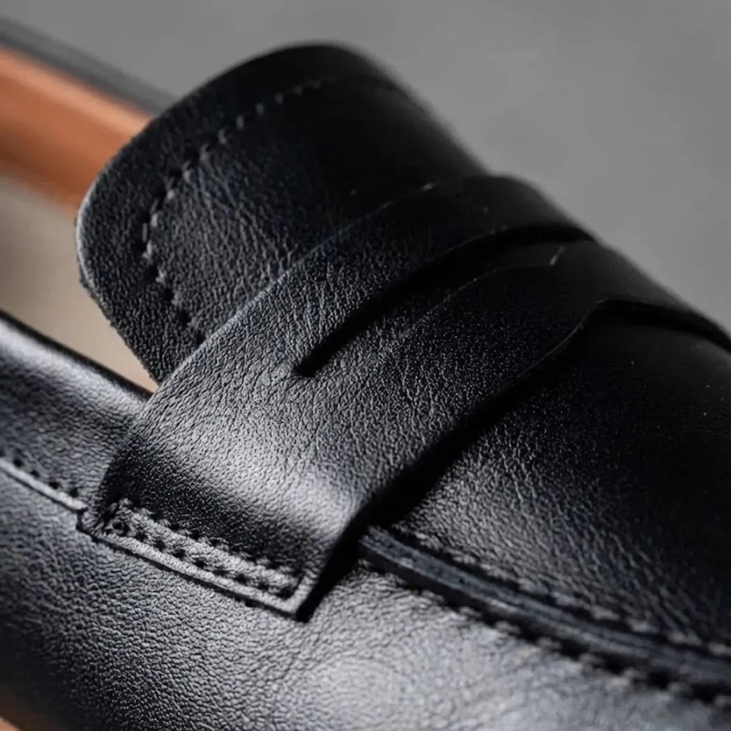 Mocassim Loafer de Couro Napoli Preto