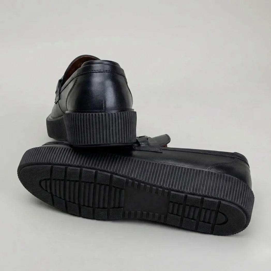 Mocassim Plataform Preto com Fivela