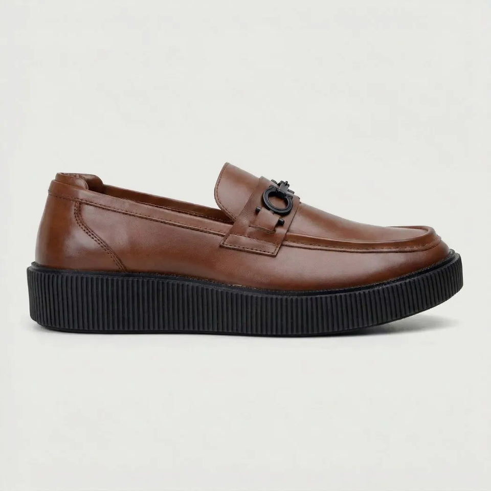 Mocassim Plataform Marrom com Fivela