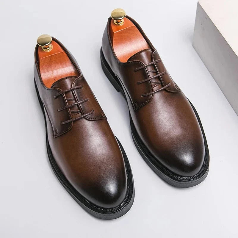 Sapatos Masculinos Sofistic de Couro Premium para Ocasiões Elegantes
